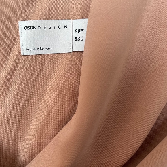 Scuba Jumpsuit in blush - Picture 5 of 5